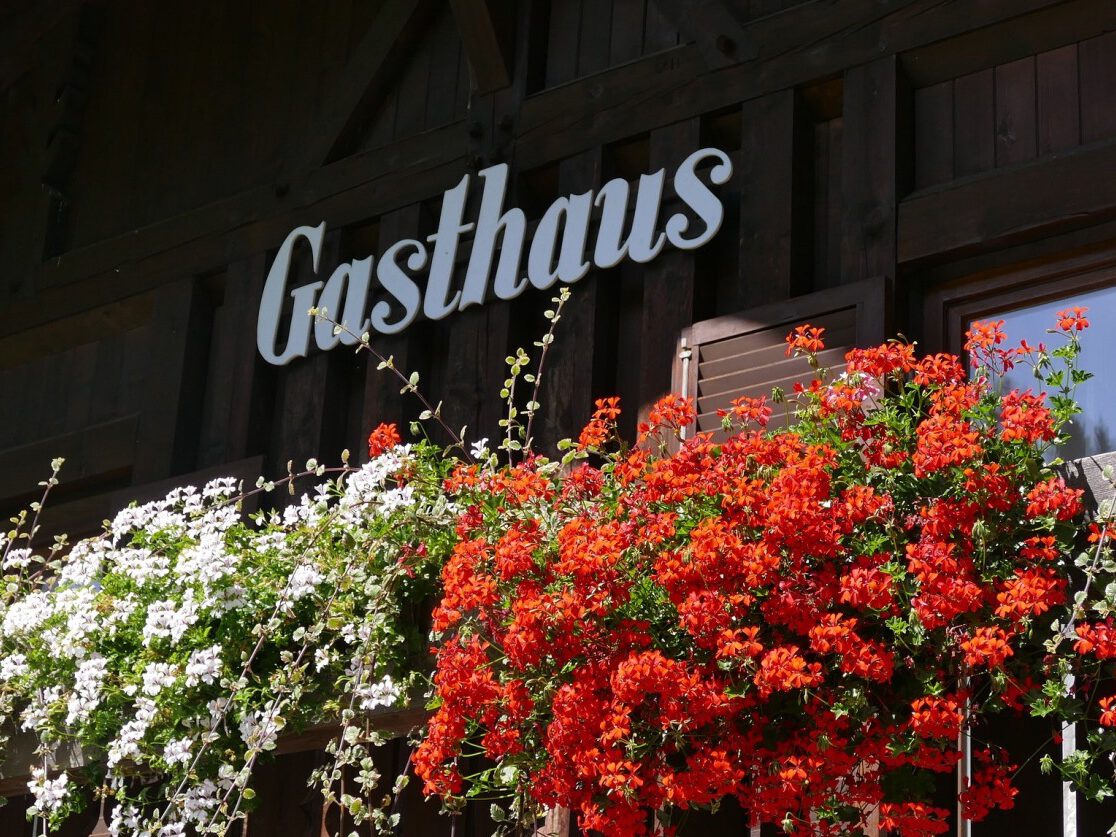 gasthaus-914741_1920@pixabay